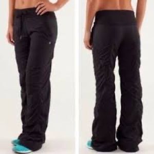 Lululemon studio pants tall black size 6